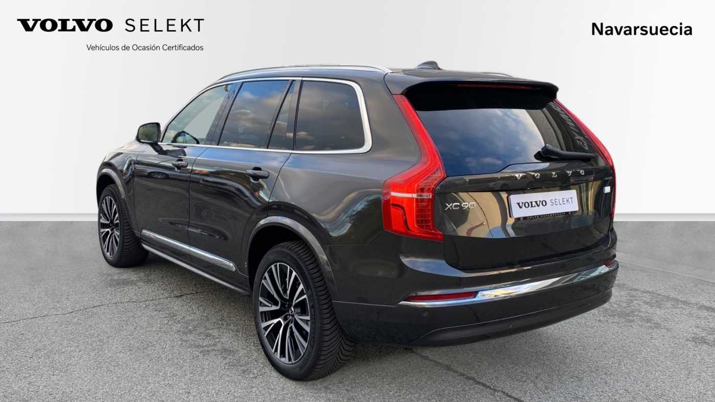 Volvo  XC90 Recharge Core, T8 plug-in hybrid eAWD, Eléctrico/Gasolina, Bright, 7 Asient